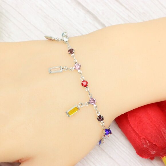 "Trendy Handmade Bracelet – A Thoughtful Gift for Girls & Women | UNVRC1323 - Picture 1 of 10